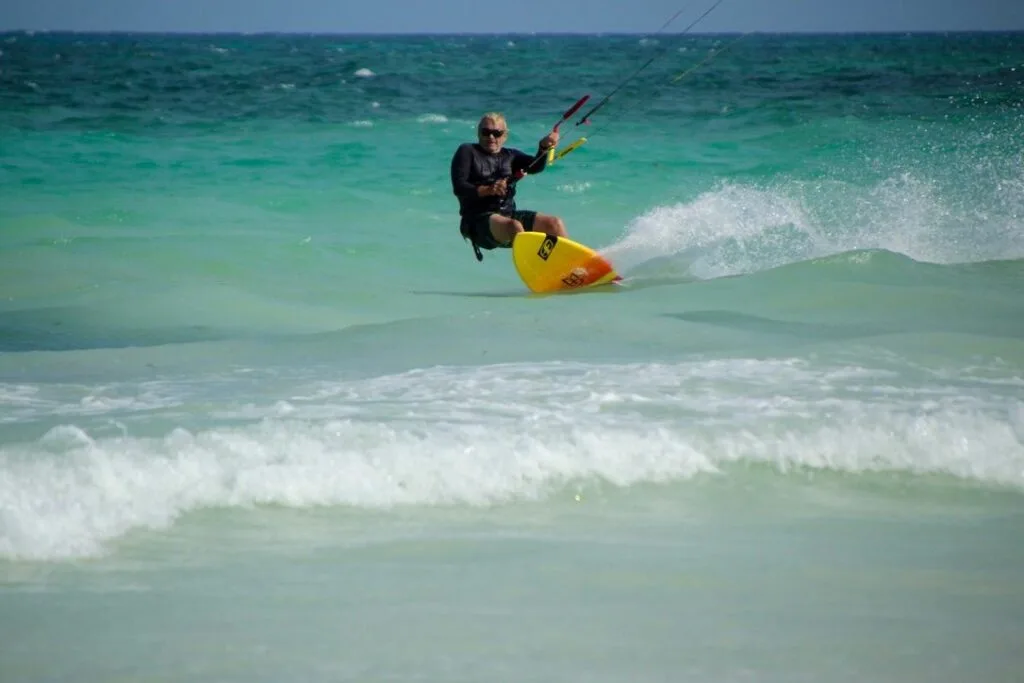 Anders der kitesurfer i udlandet og i Danmark 